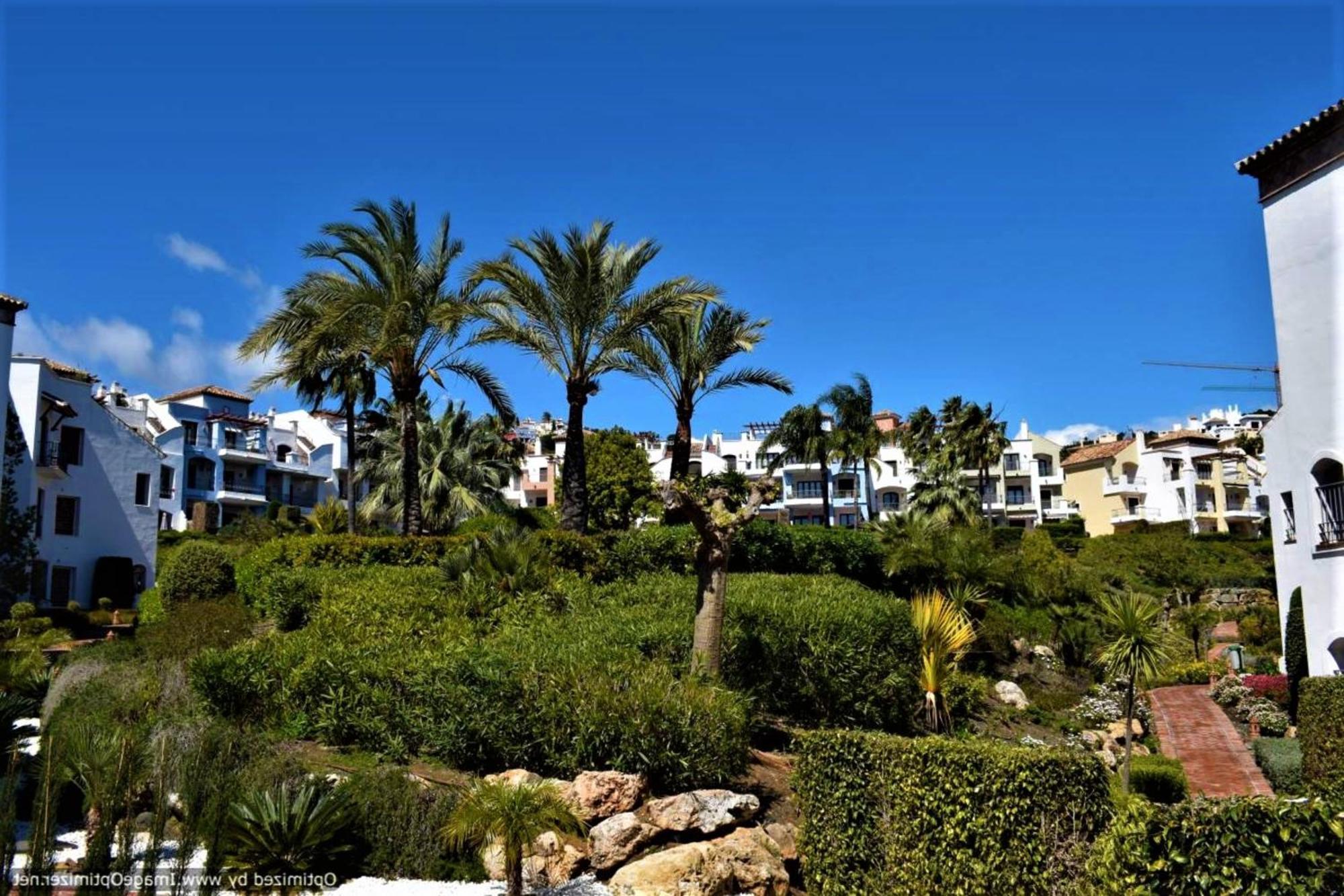 Superior 3Br Golfla Apartment Minutes From Puerto Banus & Marbella Malaga Exterior photo